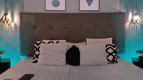 Madison Smith online show from 10-04-25, 03:32