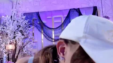  Madison  online show from 11-23-25, 06:02