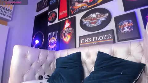 Snapshot of madisson7 chatting on 01-10-26, 03:08 Madisson online show from 01-10-26, 03:08