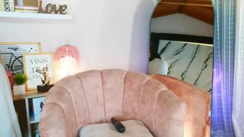 MADISSOONE  online show from 02-24-25, 02:30