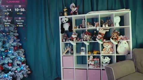 Alice online show from 12-28-24, 03:26