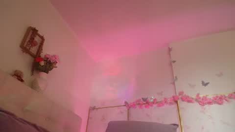 madysson__js_ online show from 06-19-26, 02:21