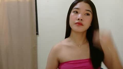mae_luna online show from 06-30-26, 10:44