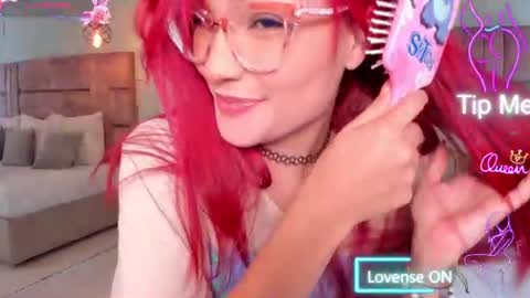 Snapshot of mae_lyra chatting on 07-24-26, 05:00 Mae Lyra online show from 07-24-26, 05:00