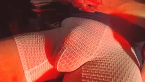 Snapshot of maestro2017 chatting on 11-17-25, 10:37 maestro2017 online show from 11-17-25, 10:37