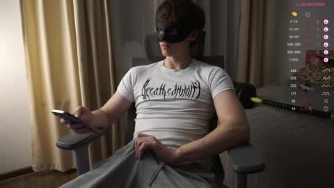 Snapshot of maestro3369 chatting on 03-04-25, 10:38 Mike XMaestro 3369 online show from 03-04-25, 10:38