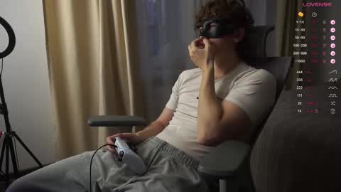 Snapshot of maestro3369 chatting on 10-02-25, 03:41 Mike XMaestro 3369 online show from 10-02-25, 03:41