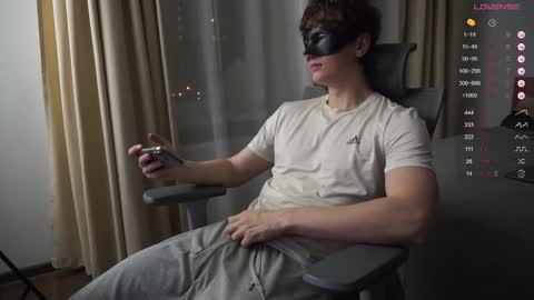 Snapshot of maestro3369 chatting on 12-20-25, 08:16 Mike XMaestro 3369 online show from 12-20-25, 08:16