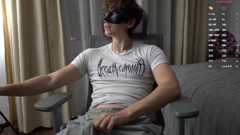 Snapshot of maestro3369 chatting on 02-07-26, 08:45 Mike XMaestro 3369 online show from 02-07-26, 08:45