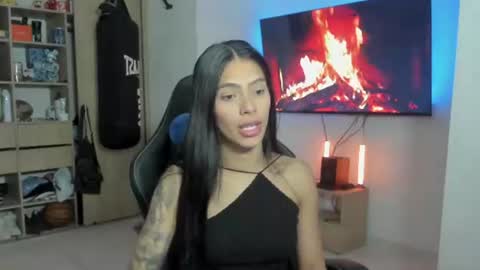 Snapshot of maeve_windsor chatting on 07-19-26, 12:03 Maeve online show from 07-19-26, 12:03