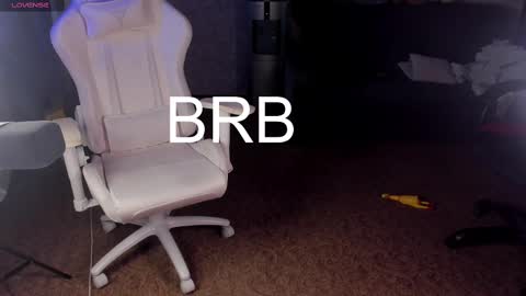 Maevee online show from 02-21-25, 09:24