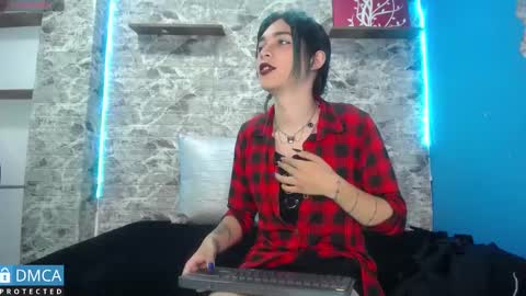 Snapshot of maevekuro chatting on 03-10-25, 07:18 maevekuro online show from 03-10-25, 07:18