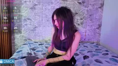 Snapshot of maevekuro chatting on 10-09-25, 03:37 maevekuro online show from 10-09-25, 03:37