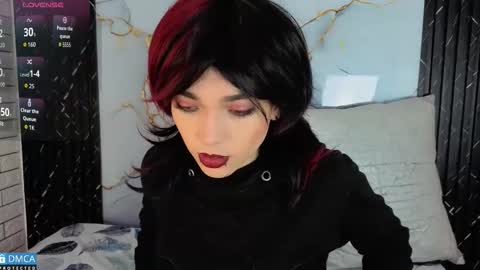 Snapshot of maevekuro chatting on 10-30-25, 03:19 maevekuro online show from 10-30-25, 03:19