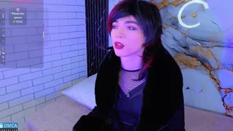 Snapshot of maevekuro chatting on 11-17-25, 03:23 maevekuro online show from 11-17-25, 03:23