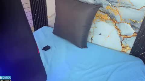 Snapshot of maevekuro chatting on 12-20-25, 03:35 maevekuro online show from 12-20-25, 03:35