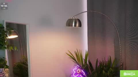 Eva online show from 09-30-25, 07:13