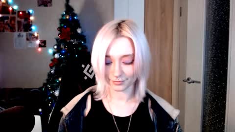 Sophia online show from 12-17-25, 05:30