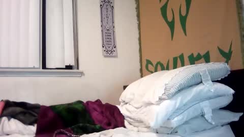 Snapshot of magdalena_805 chatting on 02-12-25, 11:40 magdalena_805 online show from 02-12-25, 11:40