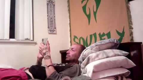 Snapshot of magdalena_805 chatting on 03-04-25, 05:42 magdalena_805 online show from 03-04-25, 05:42