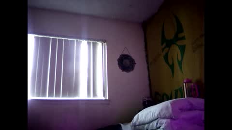Snapshot of magdalena_805 chatting on 10-11-25, 02:37 magdalena_805 online show from 10-11-25, 02:37