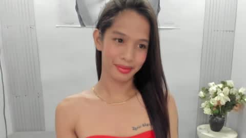Snapshot of magdalenalovesex chatting on 05-13-26, 08:44 KATE online show from 05-13-26, 08:44