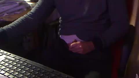 Snapshot of magellano98 chatting on 10-29-25, 09:00 Boy Sexy XXX online show from 10-29-25, 09:00