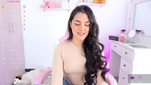 Snapshot of mager_of chatting on 12-16-25, 04:01 Eva online show from 12-16-25, 04:01