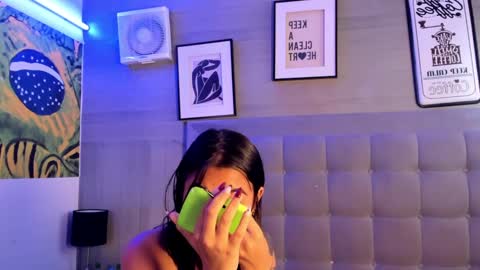 Snapshot of maggie_greene chatting on 09-10-25, 01:00 Maggie online show from 09-10-25, 01:00