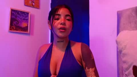 Snapshot of maggie_love77 chatting on 05-15-26, 11:01 maggie online show from 05-15-26, 11:01