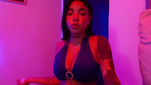 Snapshot of maggie_love77 chatting on 05-24-26, 04:06 maggie online show from 05-24-26, 04:06