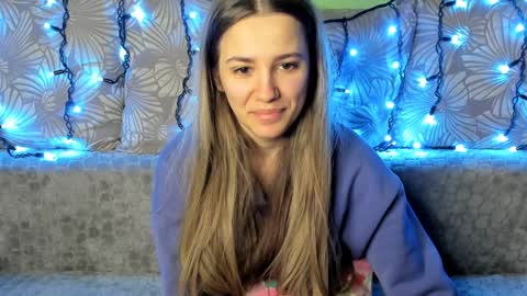 Maggie online show from 12-18-24, 03:26