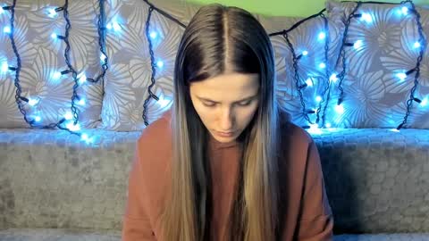 Maggie online show from 12-27-24, 01:00