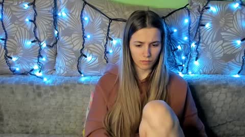 Maggie online show from 12-27-24, 04:04