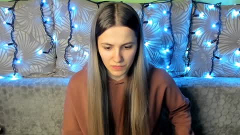 Maggie online show from 01-03-25, 01:05