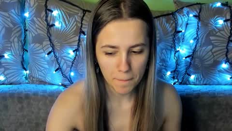 Maggie online show from 02-11-25, 01:20