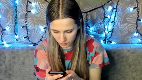 Maggie online show from 02-16-25, 04:42