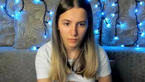 Maggie online show from 10-25-25, 01:24