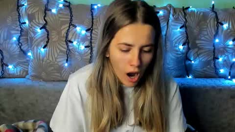 Maggie online show from 11-10-25, 05:28