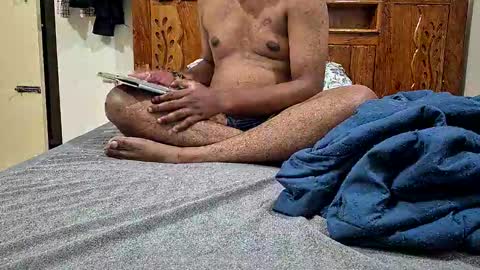 Snapshot of maggiegigolo chatting on 05-11-26, 04:40 maggiegigolo online show from 05-11-26, 04:40