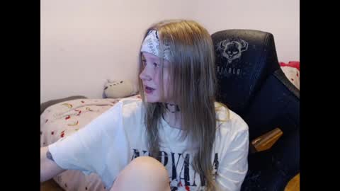 Magdalene Swaggy online show from 12-13-24, 07:43