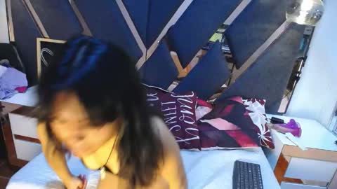 Snapshot of maggyx_69 chatting on 06-05-26, 02:01 Kimy online show from 06-05-26, 02:01