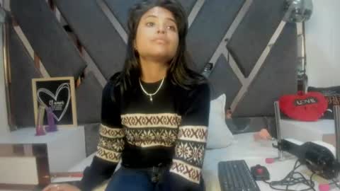Snapshot of maggyx_69 chatting on 06-30-26, 01:34 Kimy online show from 06-30-26, 01:34