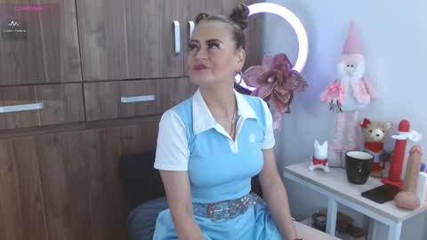 Snapshot of maghenta chatting on 11-17-25, 04:24 Maghenta-MS mature online show from 11-17-25, 04:24