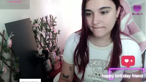 Luna  online show from 04-04-26, 05:43