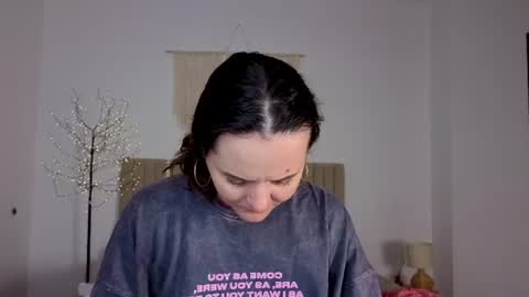 Milly online show from 07-12-26, 06:04