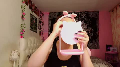 Claire online show from 01-27-25, 11:22