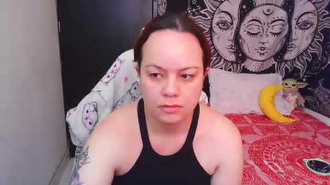 Snapshot of magic_clairewitch chatting on 06-21-26, 09:06 Claire online show from 06-21-26, 09:06
