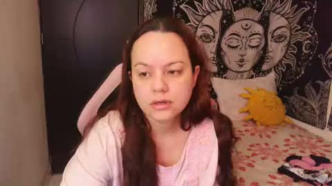 Snapshot of magic_clairewitch chatting on 06-25-26, 11:37 Claire online show from 06-25-26, 11:37