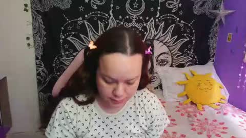 Snapshot of magic_clairewitch chatting on 07-05-26, 11:39 Claire online show from 07-05-26, 11:39